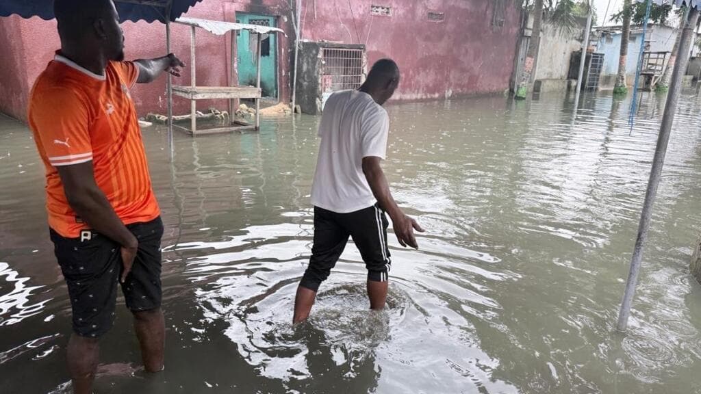 Abidjan sous les eaux : vivre avec la peur des inondations